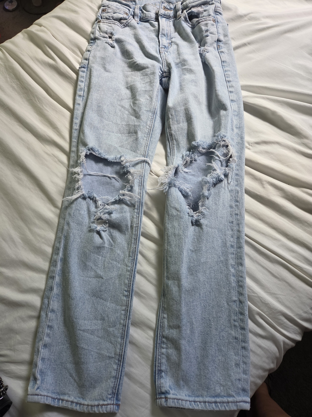 American Eagle Outfitters Light Wash Ripped Straight Jeans